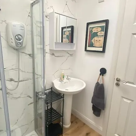Ollie's Den