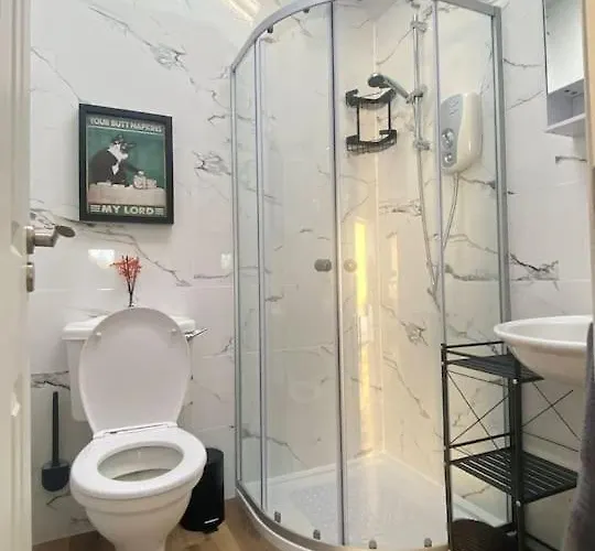 Ollie's Den Apartman *